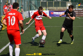 <a href="https://st.getinfootball.com/albums/1081727/64705ddcf3887_1920.jpg" target="_blank">Descarcă</a>