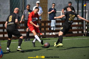 <a href="https://st.getinfootball.com/albums/1081727/64705df595fc2_1920.jpg" target="_blank">Descarcă</a>