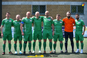 <a href="https://st.getinfootball.com/albums/1081731/647061c9d3ced_1920.jpg" target="_blank">Descarcă</a>