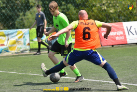 <a href="https://st.getinfootball.com/albums/1081733/64706588931fc_1920.jpg" target="_blank">Descarcă</a>