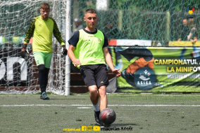 <a href="https://st.getinfootball.com/albums/1081739/64706ca3ced10_1920.jpg" target="_blank">Descarcă</a>