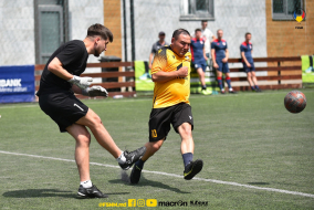 <a href="https://st.getinfootball.com/albums/1081740/64706e6f38949_1920.jpg" target="_blank">Descarcă</a>