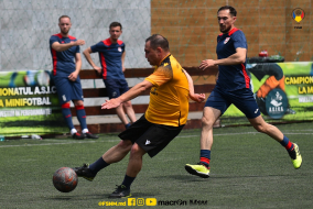 <a href="https://st.getinfootball.com/albums/1081740/64706e708a274_1920.jpg" target="_blank">Descarcă</a>