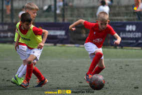 <a href="https://st.getinfootball.com/albums/1081743/64707094c2088_1920.jpg" target="_blank">Descarcă</a>