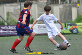 <a href="https://st.getinfootball.com/albums/1081744/6470717455343_1920.jpg" target="_blank">Descarcă</a>