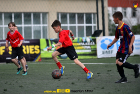 <a href="https://st.getinfootball.com/albums/1081749/6470759352493_1920.jpg" target="_blank">Descarcă</a>