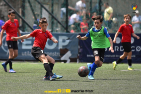 <a href="https://st.getinfootball.com/albums/1081750/64707677594dd_1920.jpg" target="_blank">Descarcă</a>