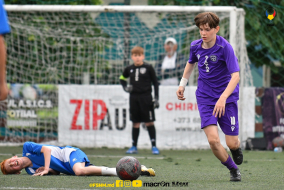 <a href="https://st.getinfootball.com/albums/1081751/6470771277226_1920.jpg" target="_blank">Descarcă</a>