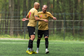 <a href="https://st.getinfootball.com/albums/1081763/6474932721b17_1920.jpg" target="_blank">Завантажити оригінал</a>