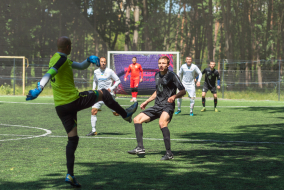 <a href="https://st.getinfootball.com/albums/1081878/647db8fc22064_1920.jpg" target="_blank">Завантажити оригінал</a>