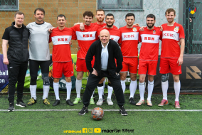 <a href="https://st.getinfootball.com/albums/1081913/647eefdccb709_1920.jpg" target="_blank">Descarcă</a>