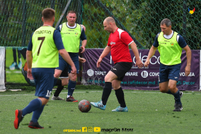 <a href="https://st.getinfootball.com/albums/1081915/647ef35b53574_1920.jpg" target="_blank">Descarcă</a>