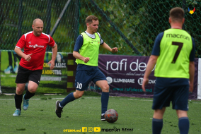 <a href="https://st.getinfootball.com/albums/1081915/647ef3765aa59_1920.jpg" target="_blank">Descarcă</a>