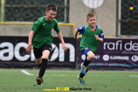 <a href="https://st.getinfootball.com/albums/1081935/647f08ae25884_1920.jpg" target="_blank">Descarcă</a>