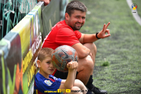 <a href="https://st.getinfootball.com/albums/1081938/647f28393765f_1920.jpg" target="_blank">Descarcă</a>