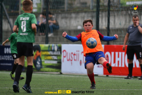 <a href="https://st.getinfootball.com/albums/1081938/647f2858428e1_1920.jpg" target="_blank">Descarcă</a>