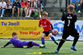 <a href="https://st.getinfootball.com/albums/1081939/647f2c7583320_1920.jpg" target="_blank">Descarcă</a>