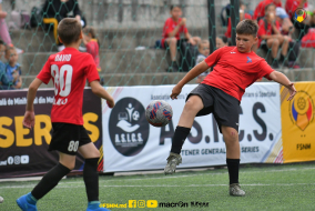 <a href="https://st.getinfootball.com/albums/1081961/648019895267b_1920.jpg" target="_blank">Descarcă</a>