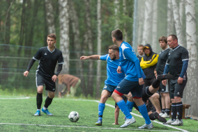 <a href="https://st.getinfootball.com/albums/1082081/648760dba21f3_1920.jpg" target="_blank">Завантажити оригінал</a>
