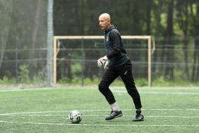 <a href="https://st.getinfootball.com/albums/1082083/6487627495f6f_1920.jpg" target="_blank">Завантажити оригінал</a>