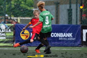 <a href="https://st.getinfootball.com/albums/1082137/648f1bf016550_1920.jpg" target="_blank">Descarcă</a>