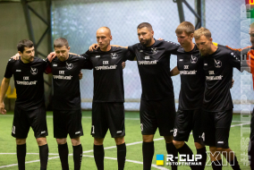 <a href="https://st.getinfootball.com/albums/1082204/649086297d58f_1920.jpg" target="_blank">Завантажити оригінал</a>