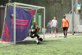 <a href="https://st.getinfootball.com/albums/1082529/64abf975c889e_1920.jpg" target="_blank">Завантажити оригінал</a>