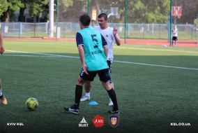 <a href="https://st.getinfootball.com/albums/1082586/64b2e4a102660_1920.jpg" target="_blank">Завантажити оригінал</a>