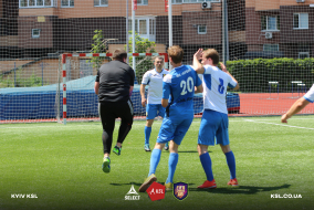 <a href="https://st.getinfootball.com/albums/1082595/64b502a894ad9_1920.jpg" target="_blank">Завантажити оригінал</a>