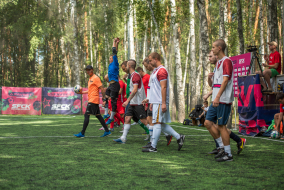 <a href="https://st.getinfootball.com/albums/1082974/64d9e3cd0d460_1920.jpg" target="_blank">Завантажити оригінал</a>
