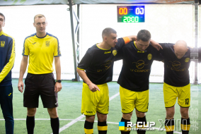 <a href="https://st.getinfootball.com/albums/1083820/651ad75720efe_1920.jpg" target="_blank">Завантажити оригінал</a>