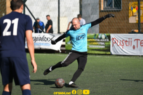 <a href="https://st.getinfootball.com/albums/1083881/651e4c9aaa669_1920.jpg" target="_blank">Descarcă</a>