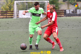 <a href="https://st.getinfootball.com/albums/1084043/6527dc1358572_1920.jpg" target="_blank">Descarcă</a>