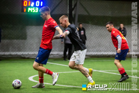 <a href="https://st.getinfootball.com/albums/1084632/654bd2a2a9290_1920.jpg" target="_blank">Завантажити оригінал</a>