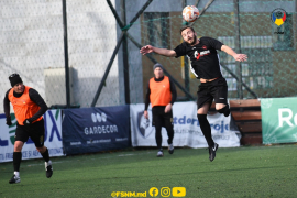 <a href="https://st.getinfootball.com/albums/1085089/656e22cdbf386_1920.jpg" target="_blank">Copiază originalul</a>