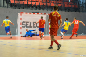 <a href="https://st.getinfootball.com/albums/1085123/656f02007b091_1920.jpg" target="_blank">Завантажити оригінал</a>