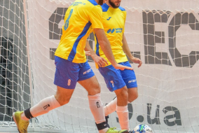 <a href="https://st.getinfootball.com/albums/1085123/656f022e74305_1920.jpg" target="_blank">Завантажити оригінал</a>