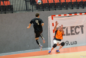 <a href="https://st.getinfootball.com/albums/1085123/656f02bf18c93_1920.jpg" target="_blank">Завантажити оригінал</a>