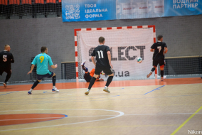 <a href="https://st.getinfootball.com/albums/1085123/656f02f07d933_1920.jpg" target="_blank">Завантажити оригінал</a>