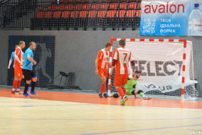 <a href="https://st.getinfootball.com/albums/1085123/656f030b52954_1920.jpg" target="_blank">Завантажити оригінал</a>
