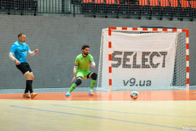 <a href="https://st.getinfootball.com/albums/1085123/656f033aab5fc_1920.jpg" target="_blank">Завантажити оригінал</a>