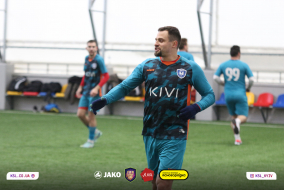 <a href="https://st.getinfootball.com/albums/1085177/6577476864720_1920.jpg" target="_blank">Завантажити оригінал</a>