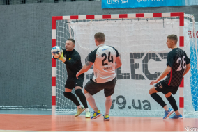 <a href="https://st.getinfootball.com/albums/1085451/658aaf1a90377_1920.jpg" target="_blank">Завантажити оригінал</a>