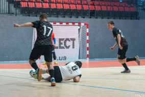 <a href="https://st.getinfootball.com/albums/1085451/658aaf325cfb8_1920.jpg" target="_blank">Завантажити оригінал</a>