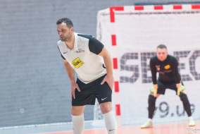 <a href="https://st.getinfootball.com/albums/1085451/658aafbd707fc_1920.jpg" target="_blank">Завантажити оригінал</a>