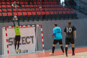 <a href="https://st.getinfootball.com/albums/1085451/658ab030873e6_1920.jpg" target="_blank">Завантажити оригінал</a>
