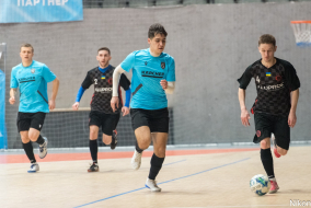 <a href="https://st.getinfootball.com/albums/1085451/658ab09661de2_1920.jpg" target="_blank">Завантажити оригінал</a>