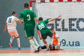 <a href="https://st.getinfootball.com/albums/1085451/658ab12d66cc3_1920.jpg" target="_blank">Завантажити оригінал</a>