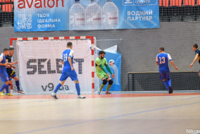 <a href="https://st.getinfootball.com/albums/1085451/658ab1ea01d83_1920.jpg" target="_blank">Завантажити оригінал</a>