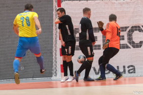 <a href="https://st.getinfootball.com/albums/1085494/658bfc233d781_1920.jpg" target="_blank">Завантажити оригінал</a>